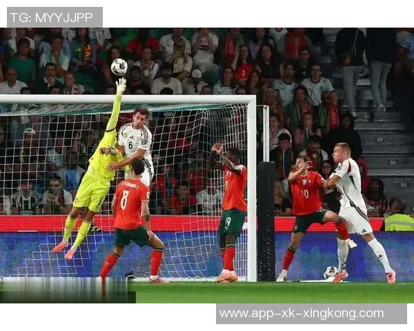 匈牙利队长索博赛后沉默无言感慨足球的不公与梦碎之痛