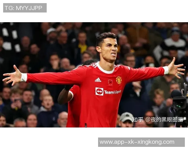 今日趣图：威尔科克斯与贝拉达频频出镜是否暗示曼联新帅人选