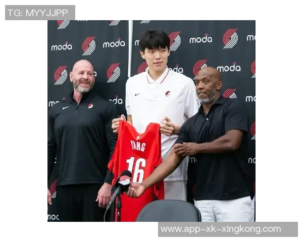 比卢普斯称赞杨瀚森展现出色比赛节奏与精彩表现